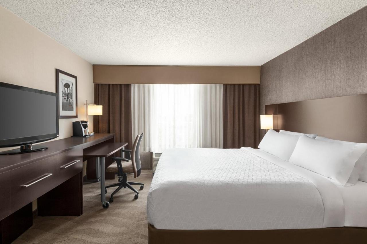 Holiday Inn Boston - Cambridge Area By Ihg Somerville Bagian luar foto