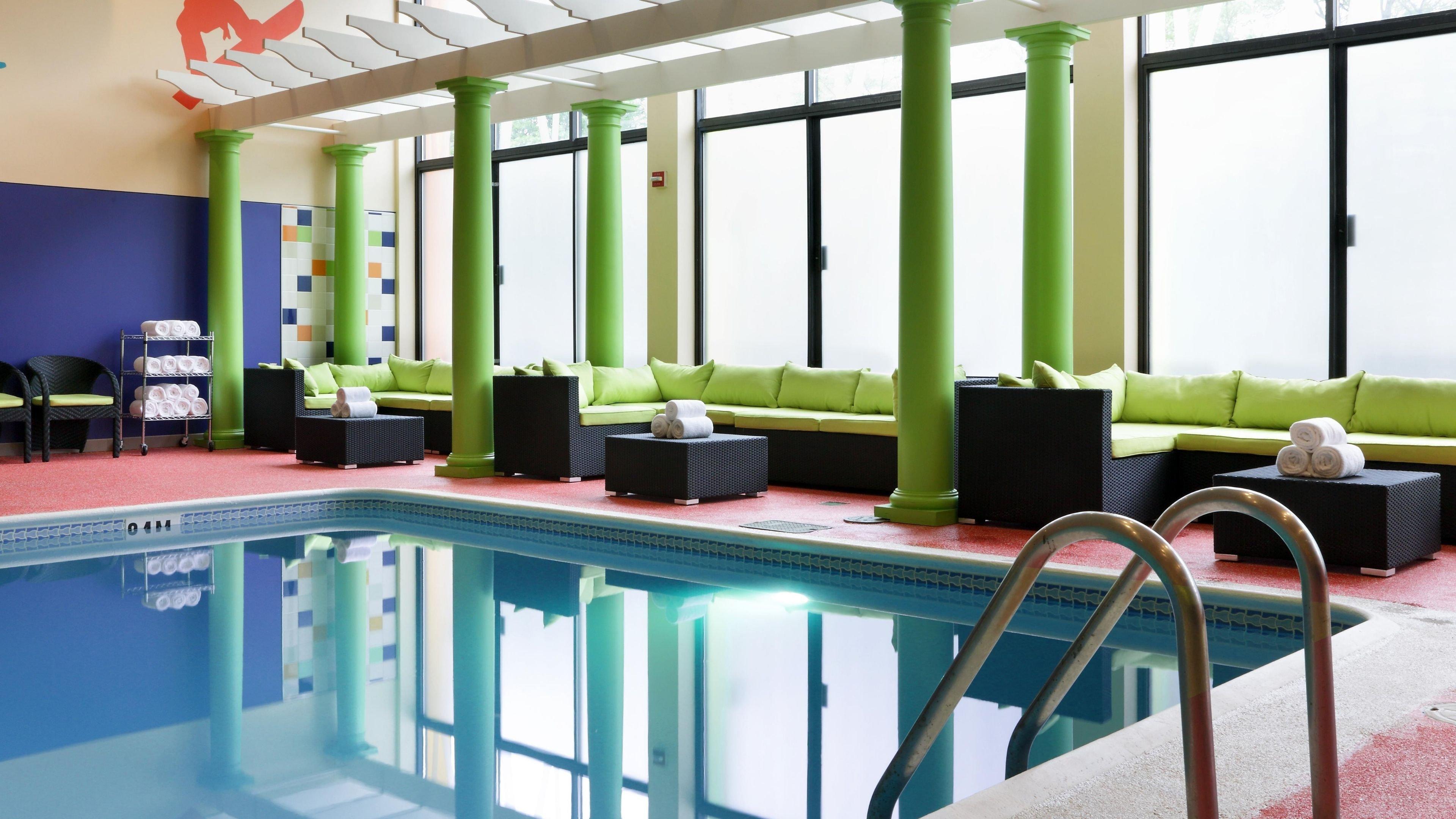 Holiday Inn Boston - Cambridge Area By Ihg Somerville Bagian luar foto