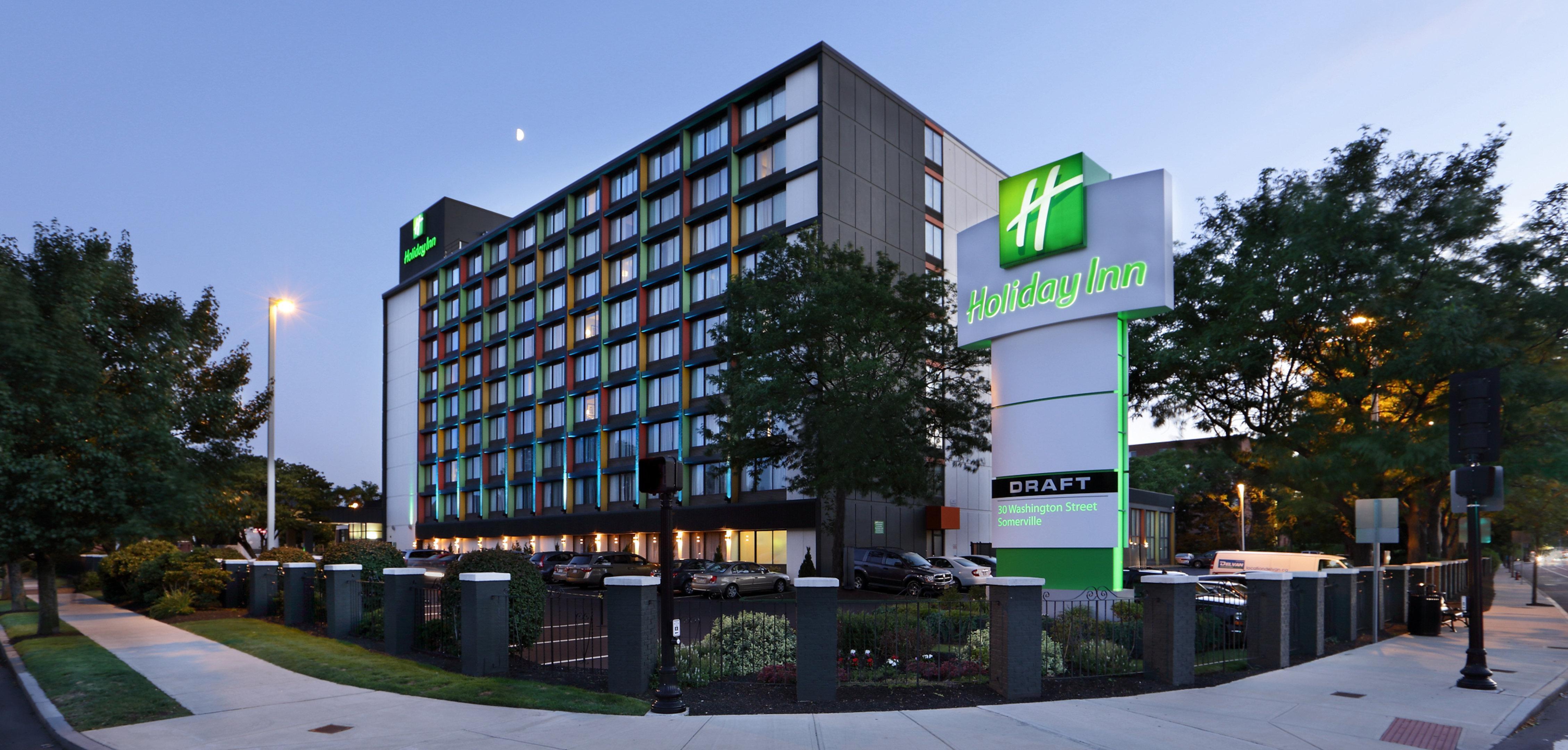 Holiday Inn Boston - Cambridge Area By Ihg Somerville Bagian luar foto